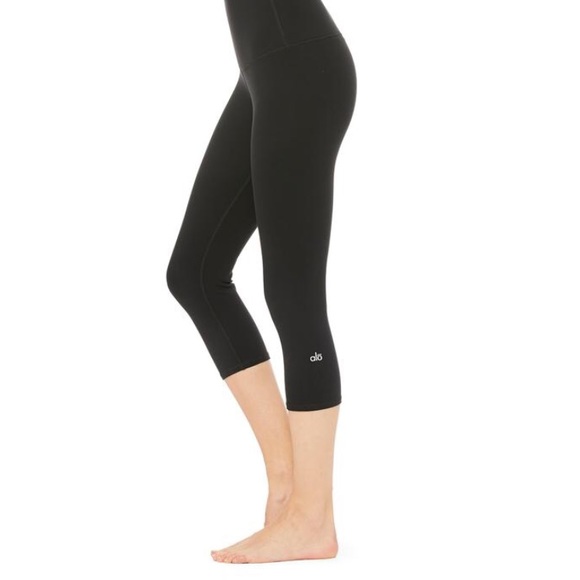 ALO Yoga Pants - ALO Yoga Black Capri Legging with Teal Accent